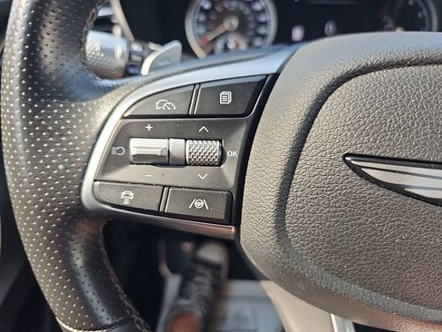 Used 2025 Genesis G70 2.5T AWD/4WD image 17