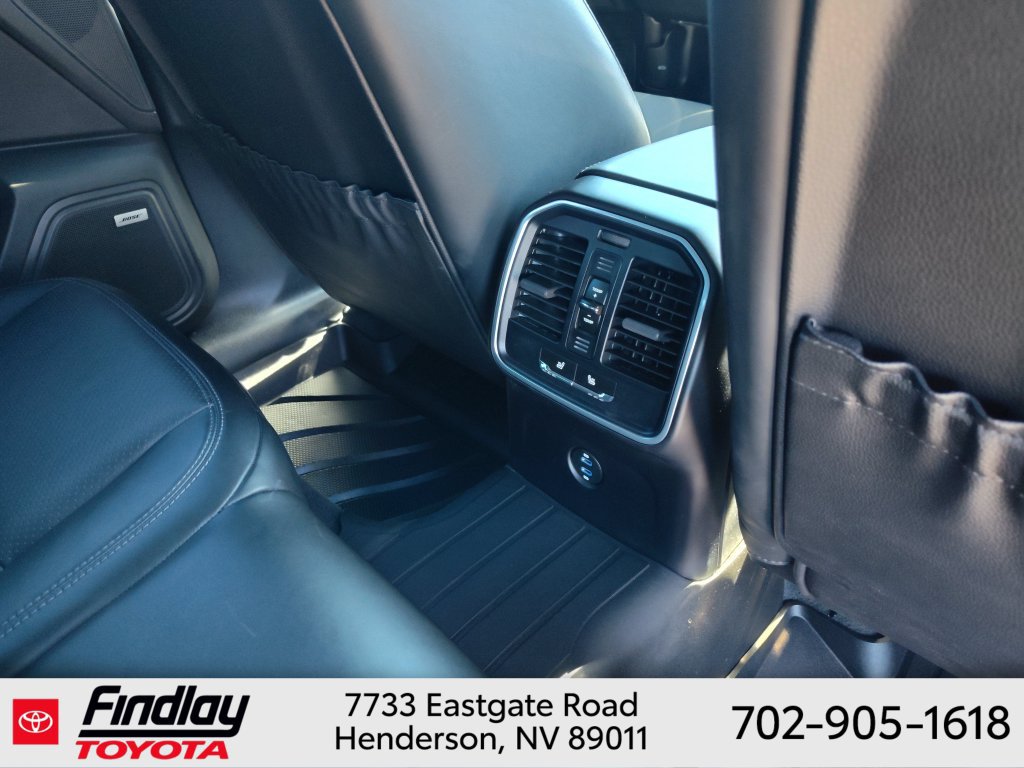 Used 2023 Porsche Macan Turbo AWD/4WD image 13