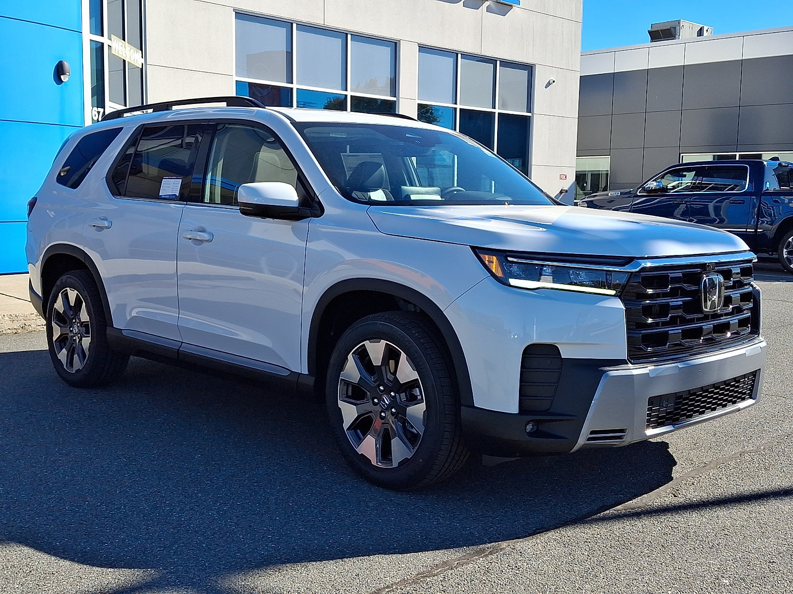 New 2026 Honda Pilot Elite image 2