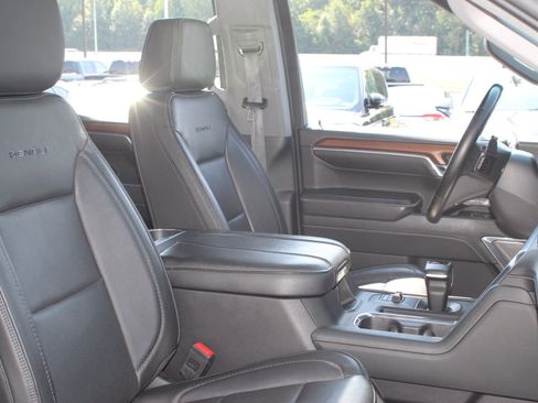 Used 2023 GMC Sierra 1500 Denali w/ Technology Package AWD/4WD image 38