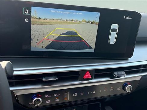 New 2025 Kia Sorento EX AWD/4WD image 8