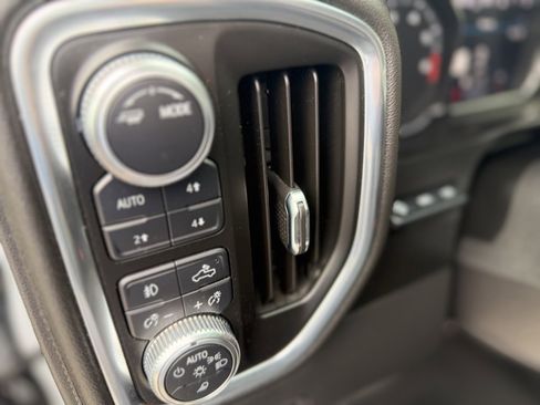 Used 2021 GMC Sierra 1500 Denali w/ Denali Ultimate Package image 16