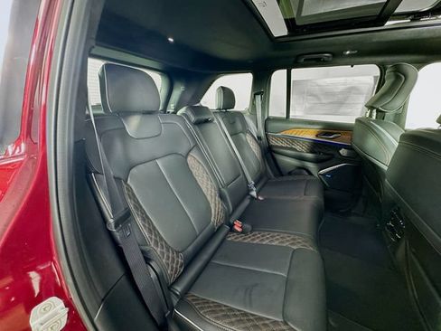New 2026 Jeep Grand Cherokee Summit w/ Obsidian Package AWD/4WD image 33
