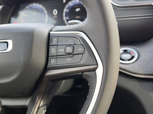 New 2025 Jeep Grand Cherokee L Limited w/ Luxury Tech Group II image 34