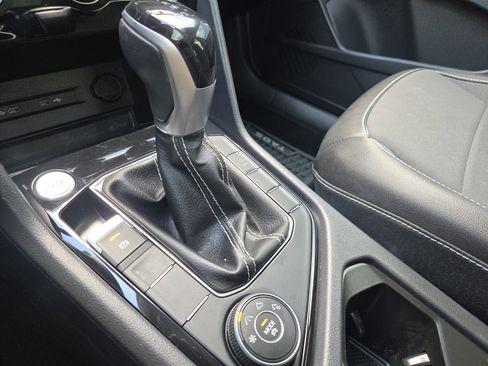 Used 2023 Volkswagen Taos SE image 23