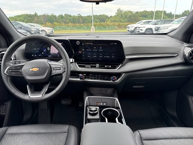 Used 2026 Chevrolet Equinox LT w/ Convenience Package II AWD/4WD image 13
