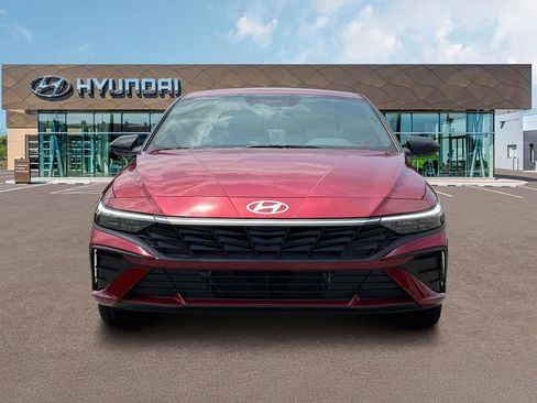 New 2025 Hyundai Elantra SEL FWD image 12