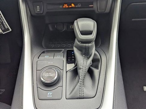 Certified 2025 Toyota RAV4 LE image 14