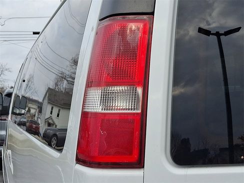 Used 2019 Chevrolet Express 3500 LT w/ LT Preferred Equipment Group image 31