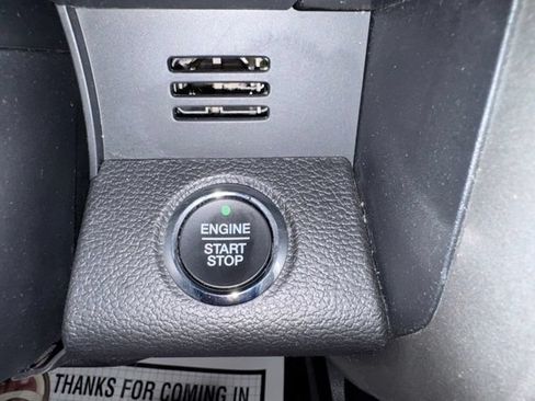 Used 2020 Ford Expedition Max XLT w/ Equipment Group 202A AWD/4WD image 18