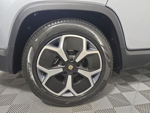 Used 2024 Rivian R1T Adventure AWD/4WD image 9