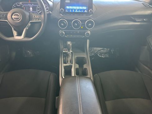 Used 2024 Nissan Sentra SV FWD image 4