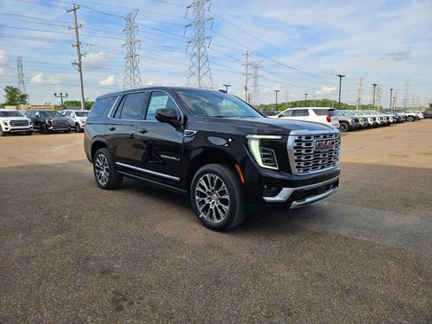 New 2026 GMC Yukon Denali image 8
