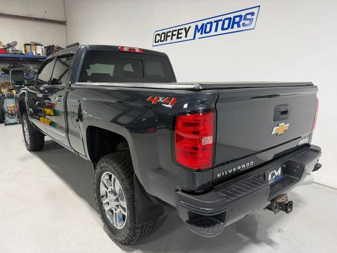 Used 2018 Chevrolet Silverado 2500 High Country w/ Duramax Plus Package AWD/4WD image 4