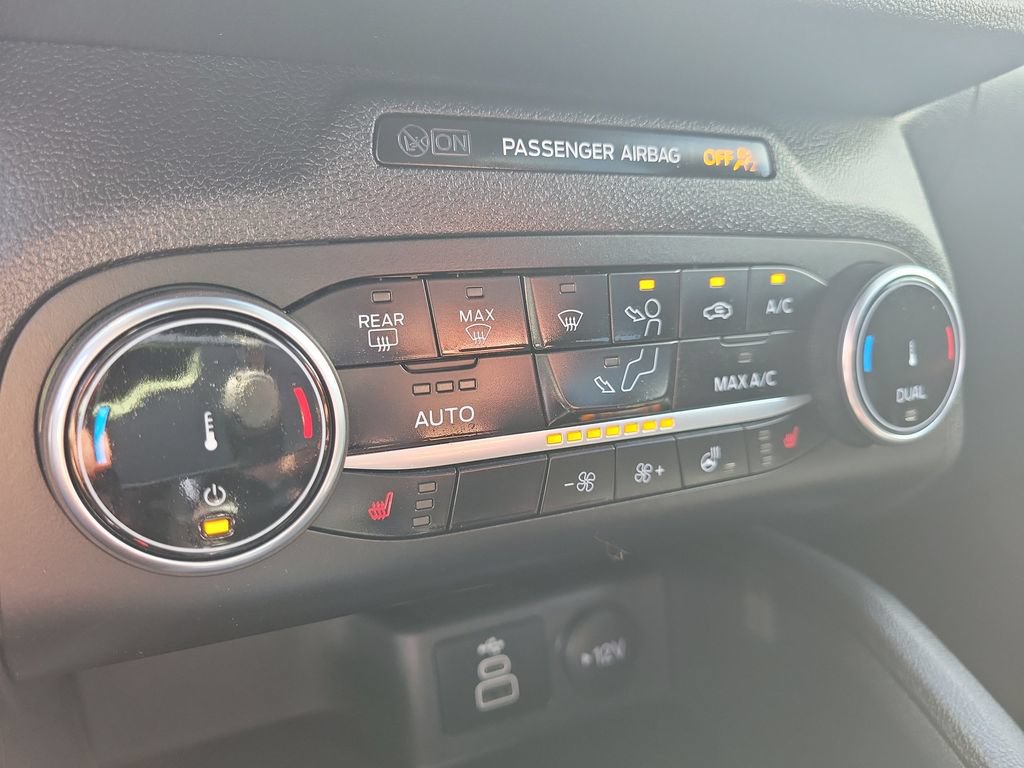 Used 2025 Ford Escape ST-Line Select AWD/4WD image 30