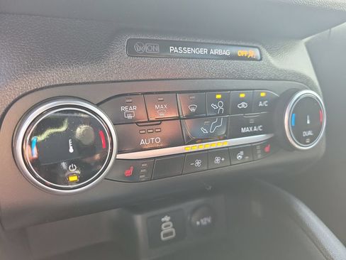 Used 2025 Ford Escape ST-Line Select AWD/4WD image 30