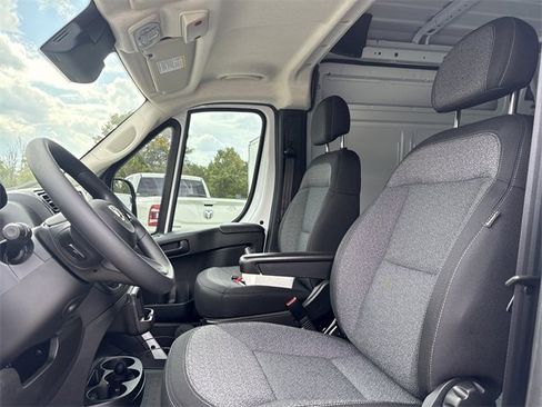 New 2025 RAM ProMaster 3500 image 9