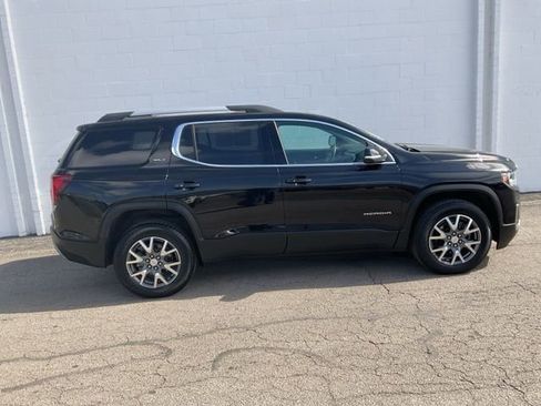 Used 2023 GMC Acadia SLT w/ LPO, Floor Liner Package image 3