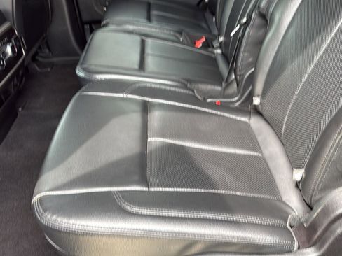 Used 2021 Ford Expedition XLT image 26