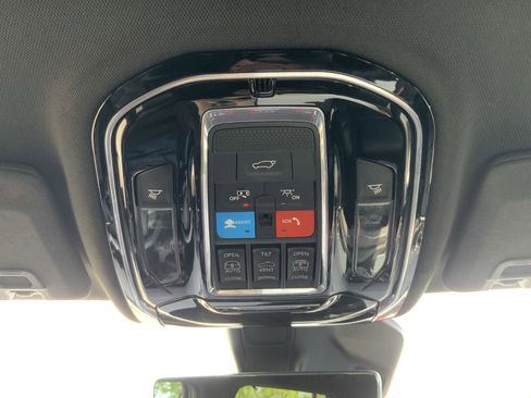 Used 2023 Jeep Grand Cherokee L Overland w/ Advanced Protech Group III AWD/4WD image 56