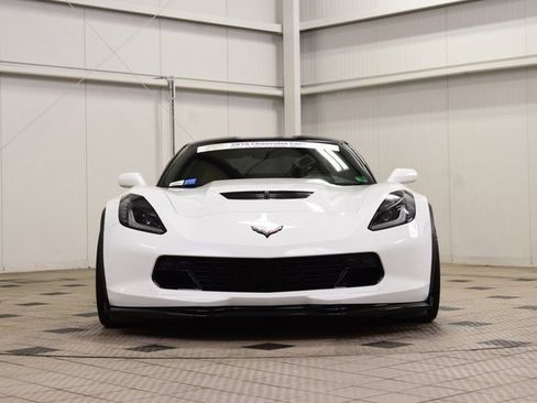 Used 2016 Chevrolet Corvette Z06 w/ 2LZ Preferred Equipment Group image 2