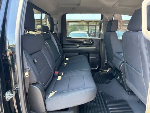 Certified 2024 Chevrolet Silverado 2500 LT w/ Midnight Edition AWD/4WD image 16