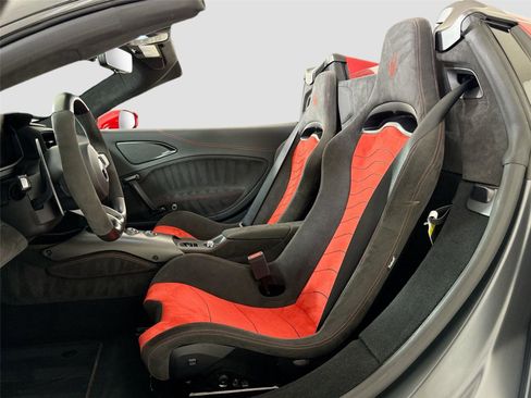 Used 2023 Maserati MC20 Spyder RWD image 14