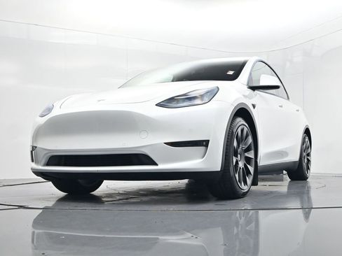 Used 2021 Tesla Model Y Long Range AWD/4WD image 33