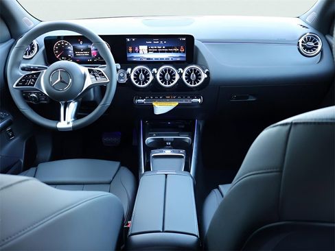 New 2026 Mercedes-Benz GLA 250 4MATIC image 15