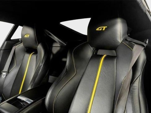 Used 2015 Aston Martin V8 Vantage GT RWD image 3