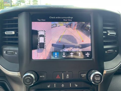 Used 2020 RAM 2500 Big Horn w/ Towing Technology Group AWD/4WD image 19