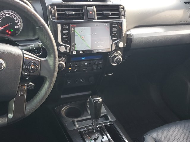 Used 2020 Toyota 4Runner 4WD image 13