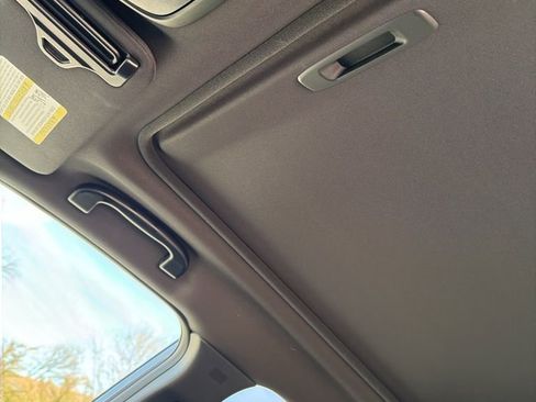 Used 2025 Subaru Forester Premium image 12