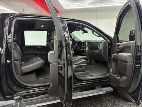 Used 2023 GMC Sierra 2500 Denali w/ Denali Ultimate Package image 11