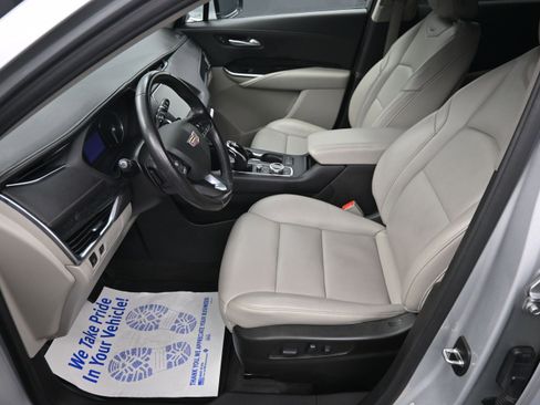 Used 2022 Cadillac XT4 Premium Luxury w/ Enhanced Visibility Package AWD/4WD image 10