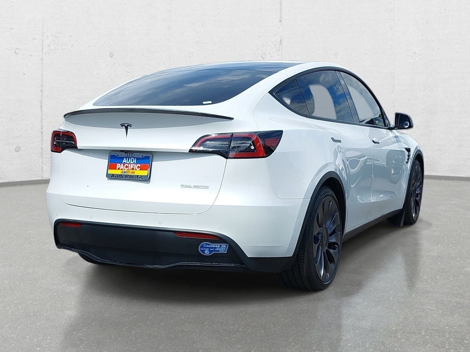 Used 2022 Tesla Model Y Performance AWD/4WD image 5
