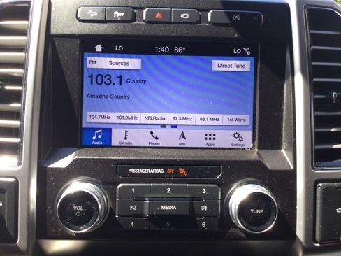 Used 2019 Ford F150 Platinum w/ Technology Package AWD/4WD image 18