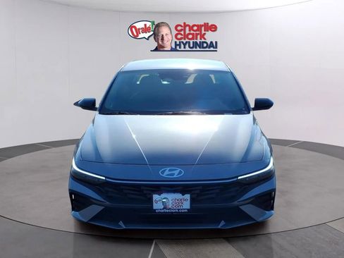 New 2026 Hyundai Elantra Sport FWD image 8