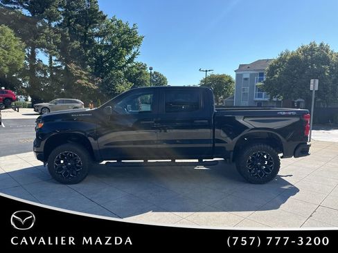 Used 2022 Chevrolet Silverado 1500 Custom AWD/4WD image 4