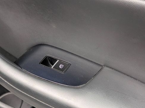Used 2024 MAZDA MAZDA3 s FWD image 31