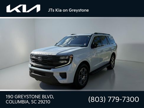 Used 2025 Ford Expedition Active image 1