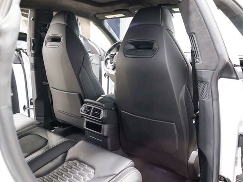 Used 2020 Lamborghini Urus image 44