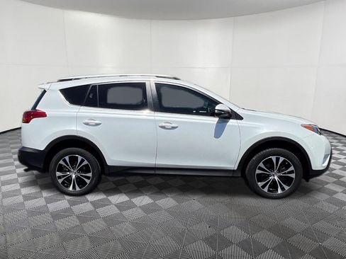 Used 2015 Toyota RAV4 Limited w/ Technology Package AWD/4WD image 7
