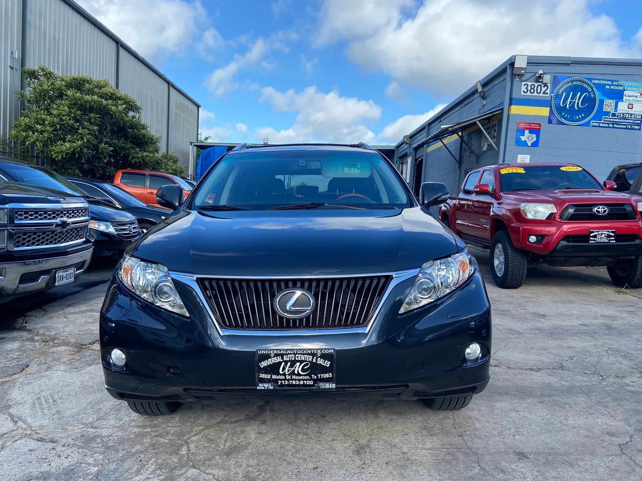 Used 2011 Lexus RX 350 2WD w/ Luxury Pkg image 2