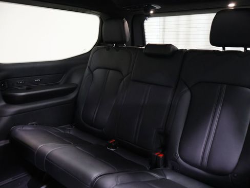New 2026 Jeep Grand Wagoneer 4WD image 12