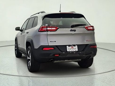 Used 2016 Jeep Cherokee Trailhawk w/ Comfort/Convenience Group AWD/4WD image 5