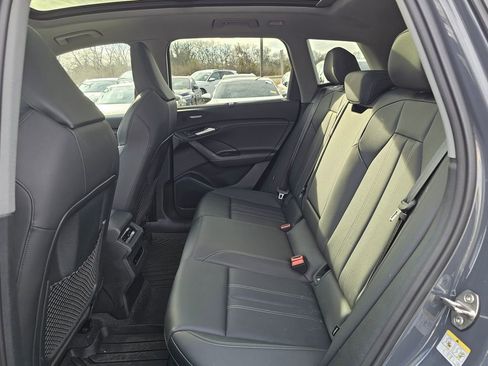 Used 2025 Audi Q6 e-tron Premium Plus w/ Premium Plus image 14