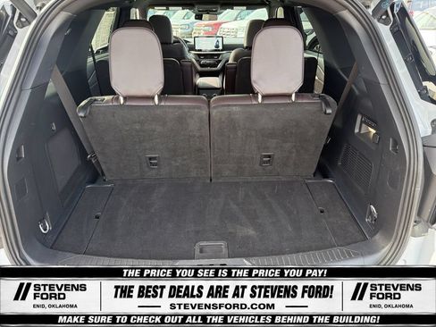 Used 2025 Ford Explorer Platinum w/ LUX Leather Package AWD/4WD image 42