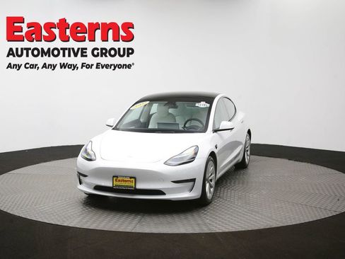 Used 2023 Tesla Model 3 Standard Range image 51
