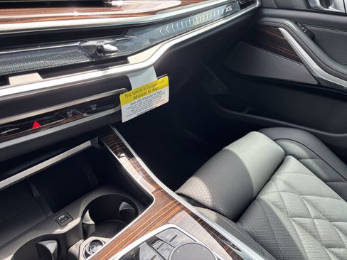 Used 2026 BMW X5 sDrive40i w/ Premium Package image 17